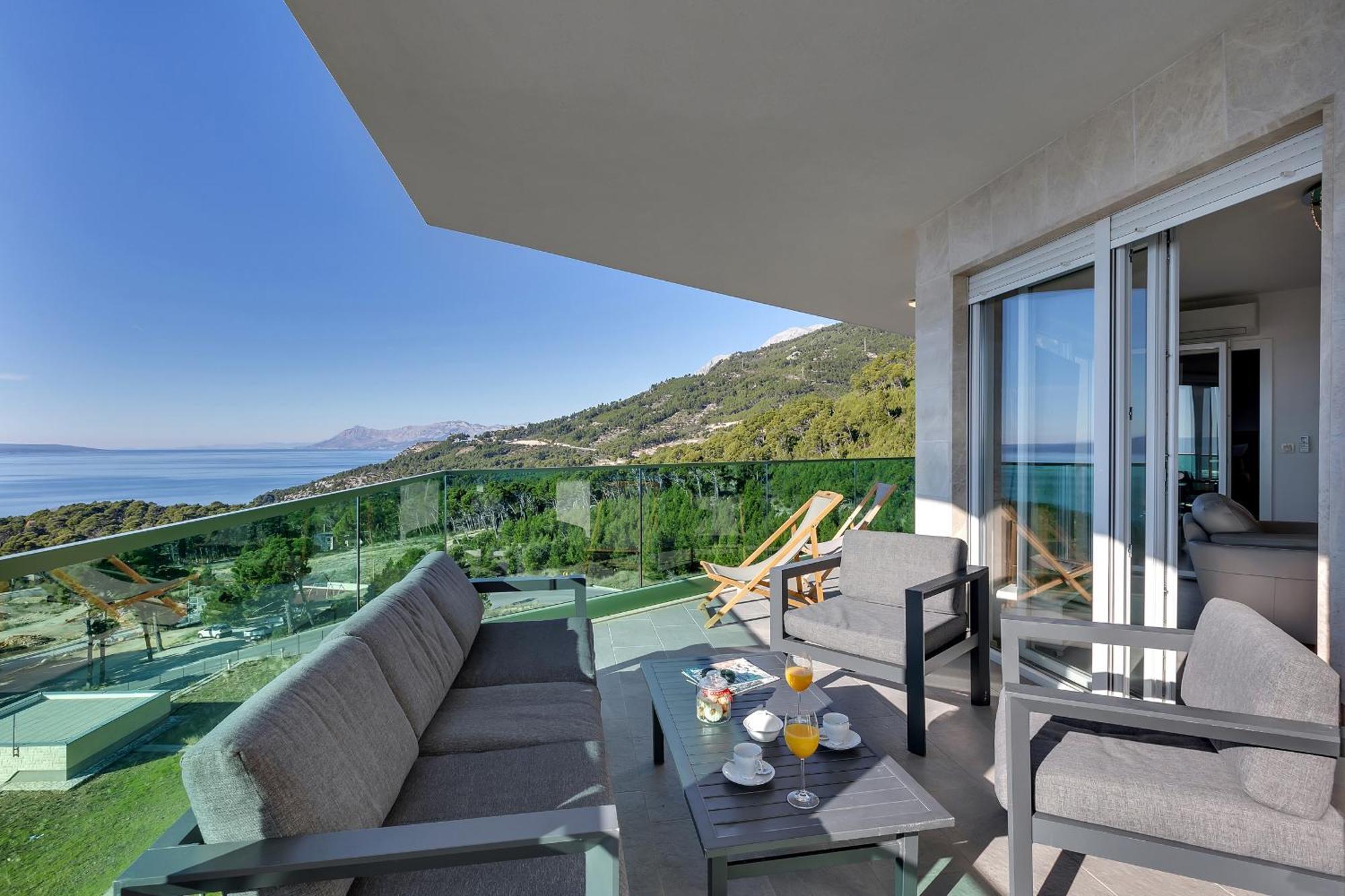 Апартаменты Exclusive Penthouse Big Blue With Private Jacuzzi Макарска Экстерьер фото