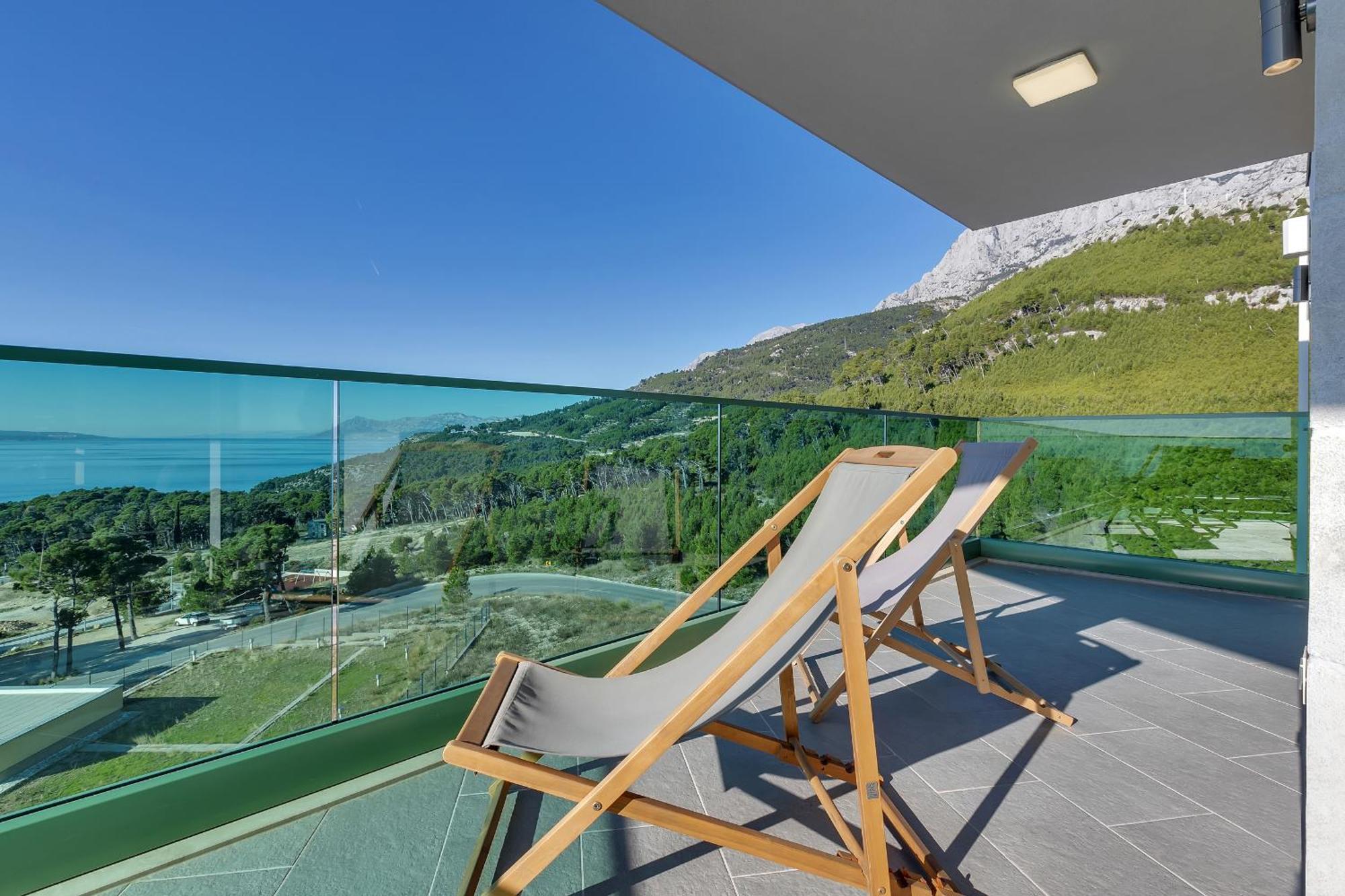 Апартаменты Exclusive Penthouse Big Blue With Private Jacuzzi Макарска Экстерьер фото