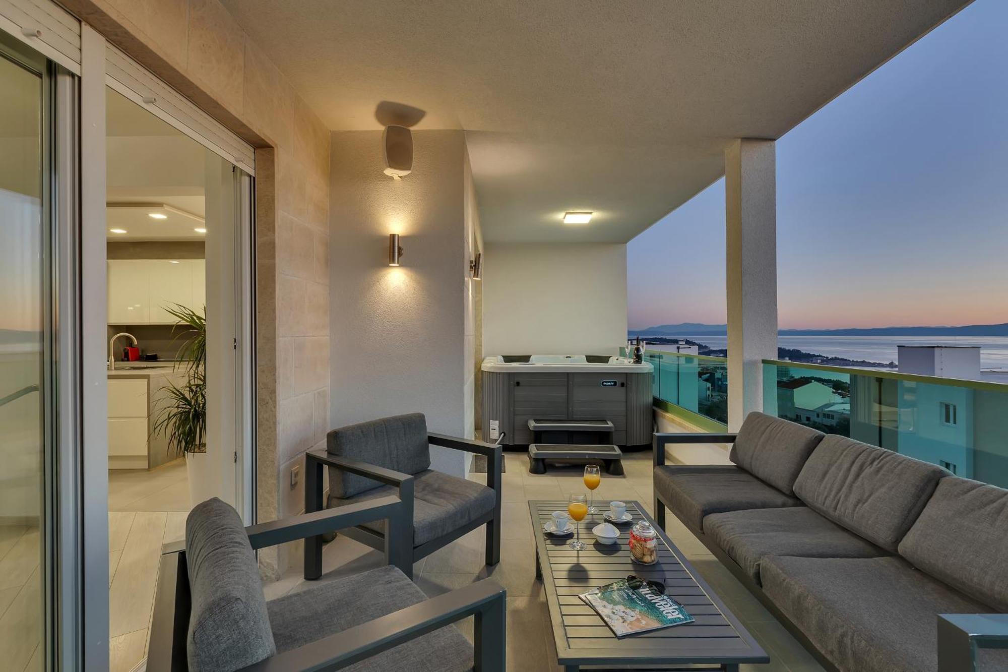 Апартаменты Exclusive Penthouse Big Blue With Private Jacuzzi Макарска Экстерьер фото