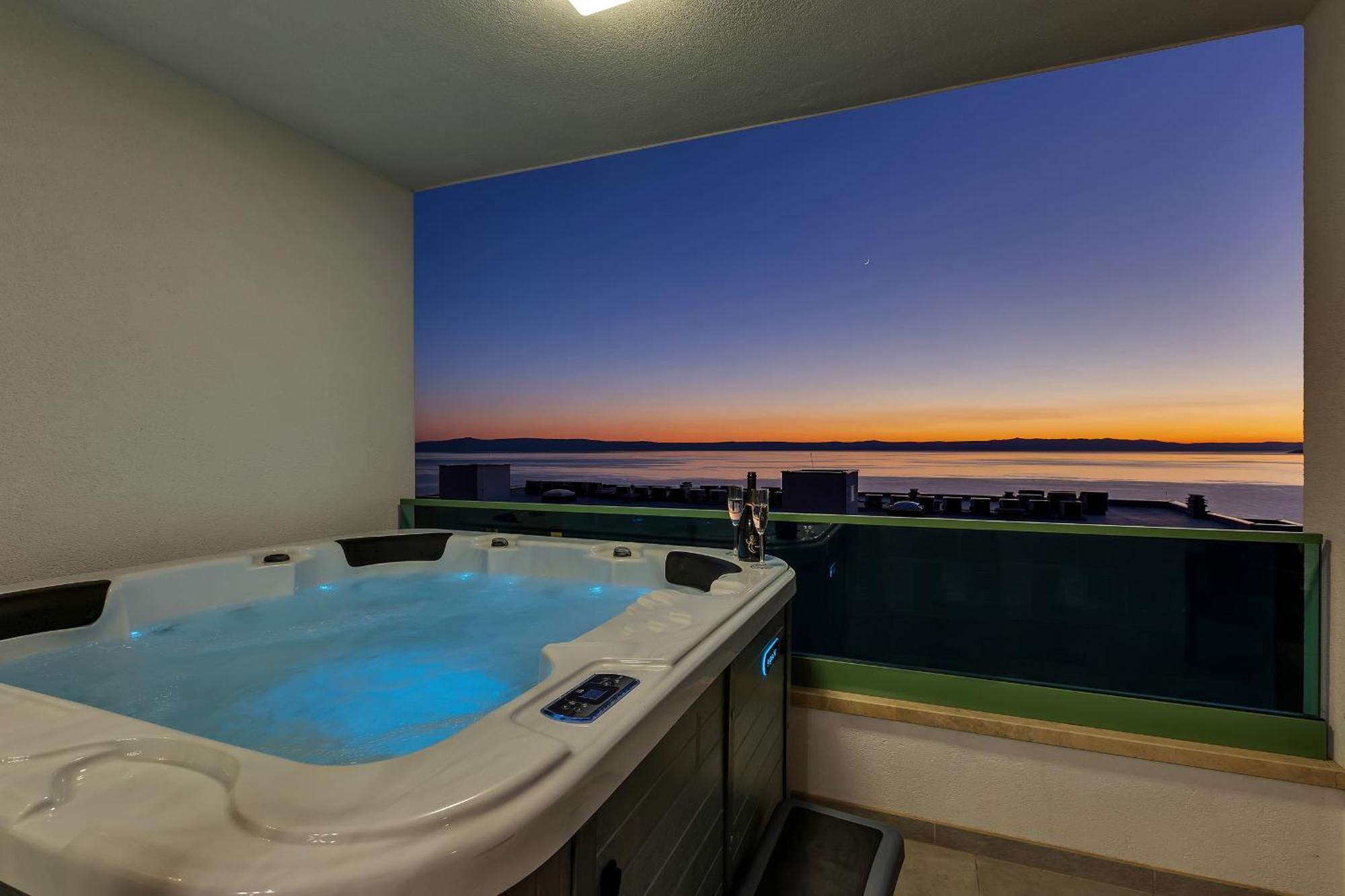 Апартаменты Exclusive Penthouse Big Blue With Private Jacuzzi Макарска Экстерьер фото