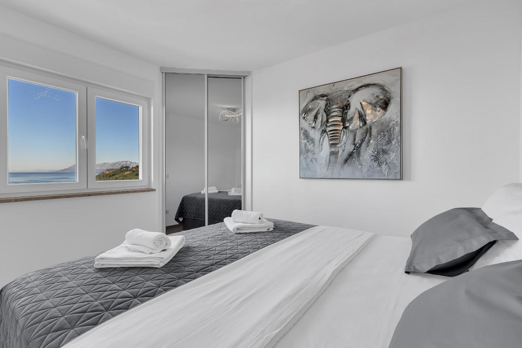 Апартаменты Exclusive Penthouse Big Blue With Private Jacuzzi Макарска Экстерьер фото