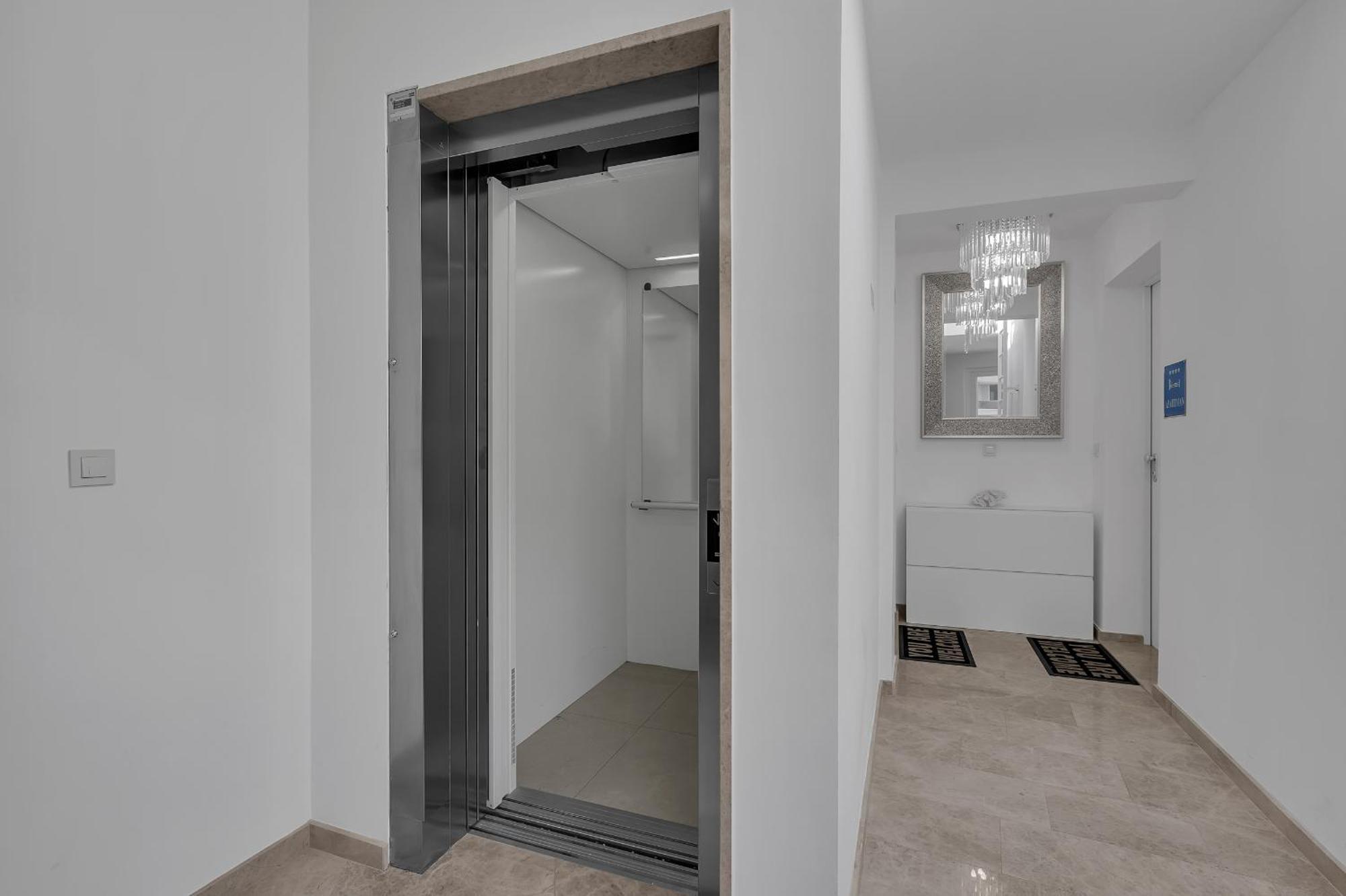 Апартаменты Exclusive Penthouse Big Blue With Private Jacuzzi Макарска Экстерьер фото