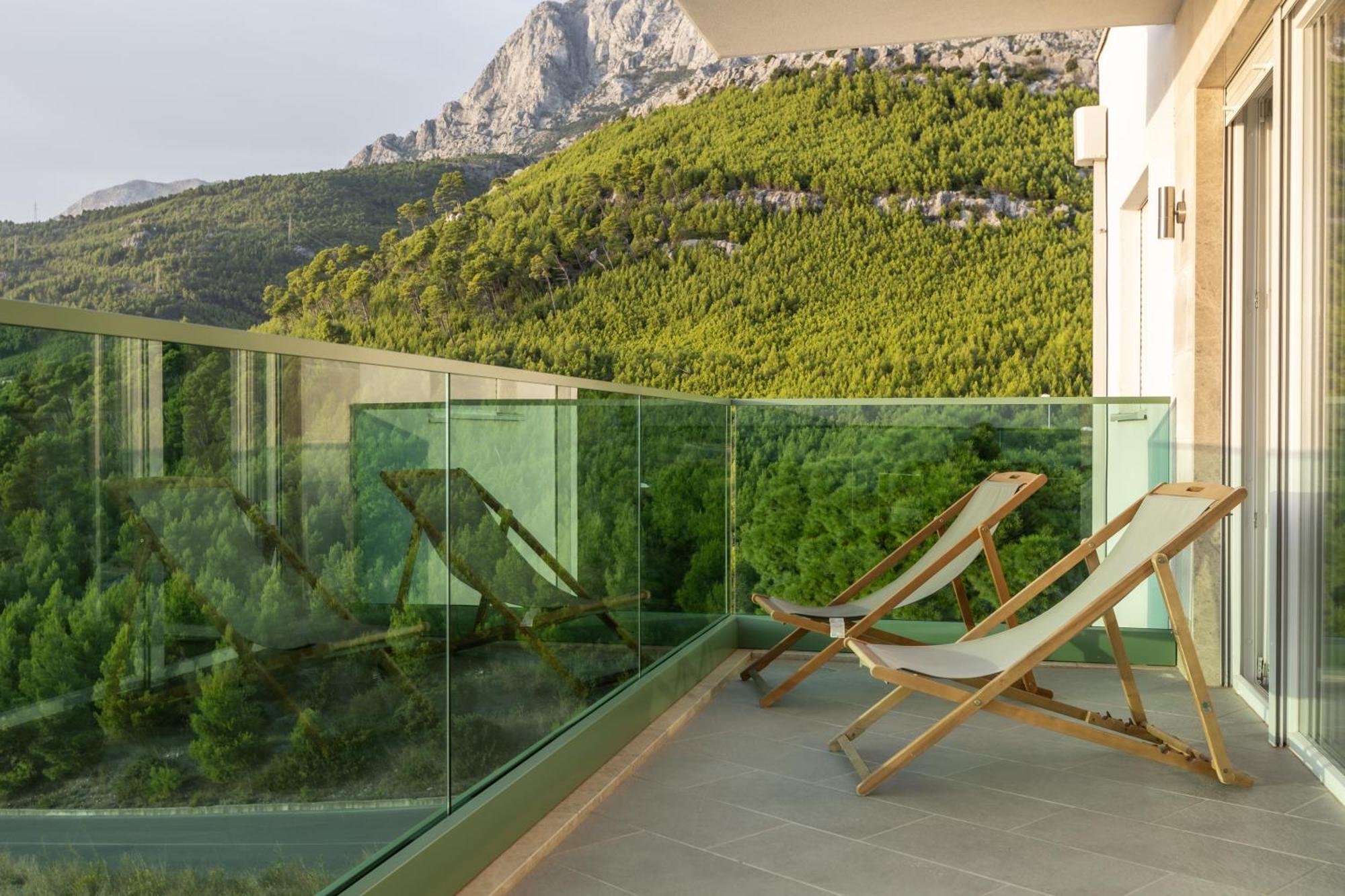 Апартаменты Exclusive Penthouse Big Blue With Private Jacuzzi Макарска Экстерьер фото